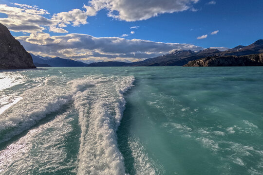 Los Glaciares National Park  Austral Andes in Argentina,Santa Cruz on the border with Chile.  "World Heritage" by UNESCO in 1981  Sailing from the Spegazzini Glacier is the largest in Lake Argentino 