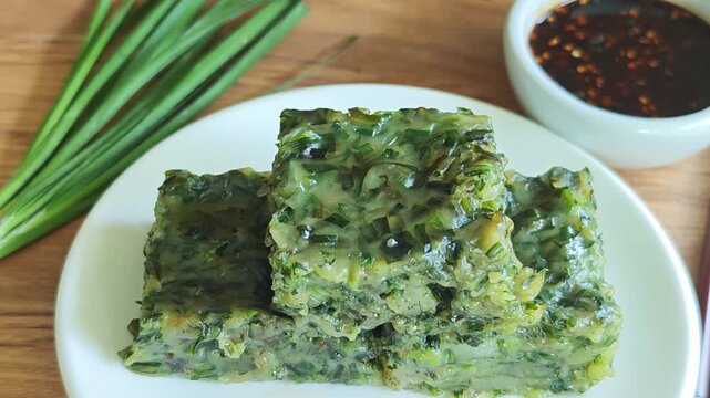 Kui Chai dumplings with vegetable filling, Kui Chai, Fried Chive