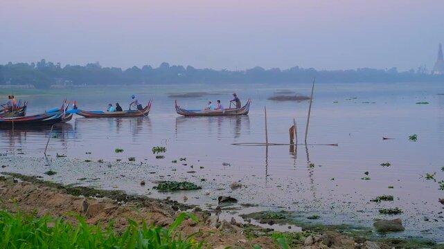 Evening trip along the Taungthaman lake, Mandalay, Myanmar