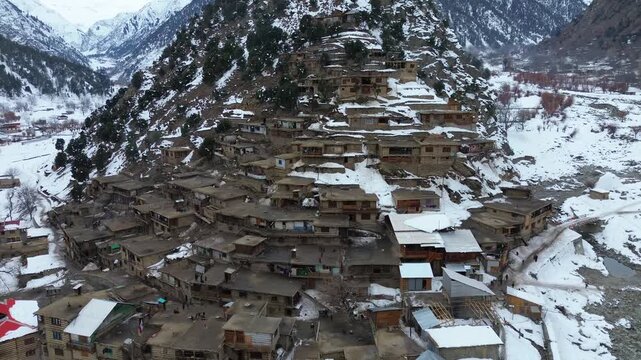Sheikhenende in Bamburet valley, KPK, Pakistan
