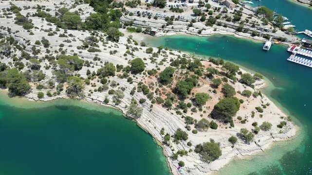 Entr&eacute;e des Gorges du Verdon dans le sud de la France avec ses lacs &agrave; proximit&eacute;