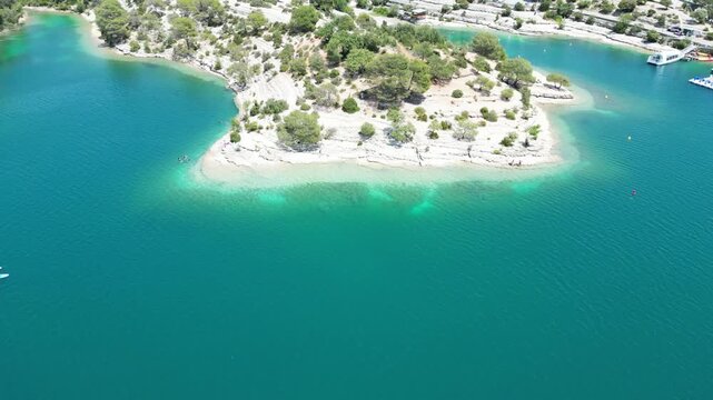 Entr&eacute;e des Gorges du Verdon dans le sud de la France avec ses lacs &agrave; proximit&eacute;