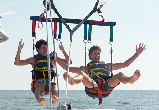 Parasailing in Destin florida