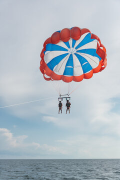 Parasailing in Destin florida