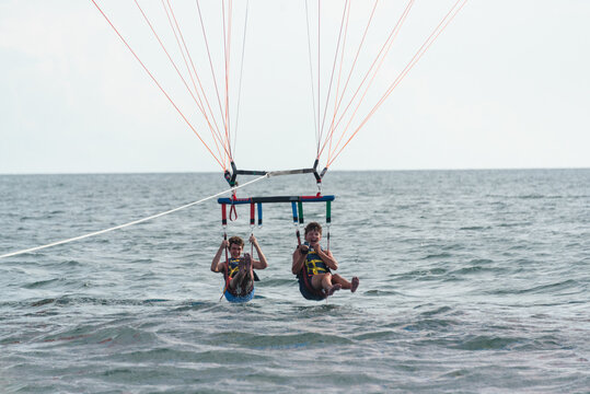 Parasailing in Destin florida