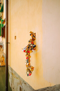 Love locks on Ponte Vecchio Bridge in Florence, Italy