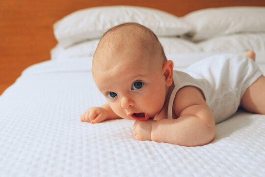Babies tummy time 
