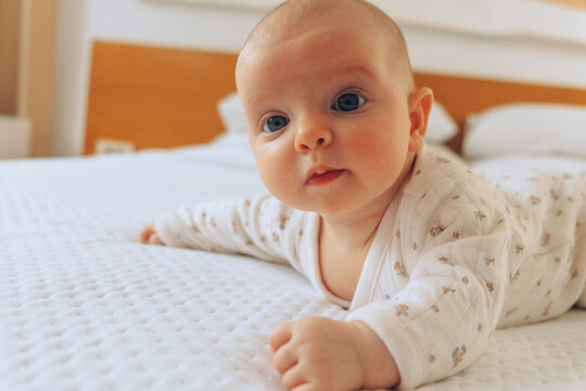 Babies tummy time 