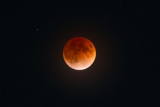 Total Lunar Eclipse / Blood Moon (Wide Version)