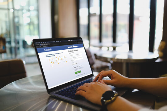 Bangkok, Thailand. April 19, 2026; A close-up view of a person using a laptop to access the Facebook social media login and account creation page.