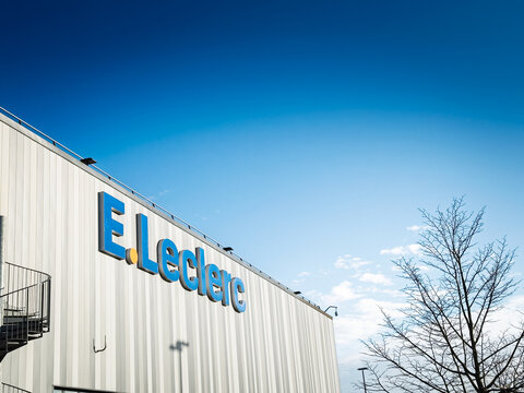 BOIS D'ARCY, FRANCE - MARCH 2, 2026: E.Leclerc logo on the exterior of a supermarket in Bois d'Arcy, France. Edouard Leclerc is a French retailer of supermarkets and hypermarkets spread in Europe