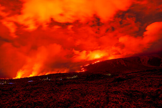 la coul&eacute; de la lave, volcan piton de la fournaises