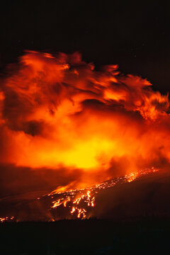 la coul&eacute; de la lave, volcan piton de la fournaises