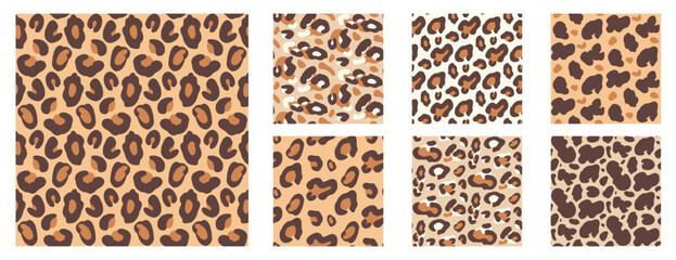Leopard seamless pattern with rosette and spot in warm gold and brown. Classic leopard animal print with cheetah skin for trendy fashion. Hand drawn vector safari motifs on orange backdrop collection. © Syuzann q