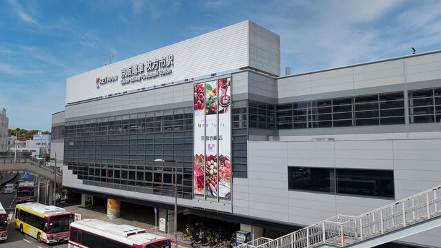 京阪　枚方市駅