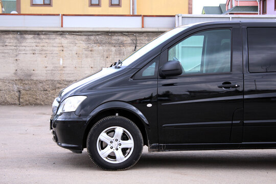 Vinnytsia, Ukraine; April 11, 2026. Black Van Mercedes-Benz Vito Viano front of the car. Close-up side view of Mercedes-Benz Vito front fender and wheel. Mercedes-Benz Vito wheel.