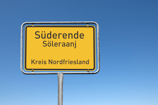 Ortstafel, S&uuml;derende, friesisch (S&ouml;leraanj), Kreis Nordfriesland, (Symbolbild)