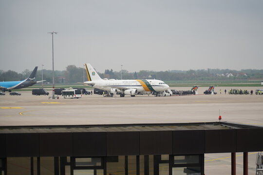 The Brazilian Air Force One Airbus 319CCJ after landing in Hanover, Germany with President Lula. The government jet is jokingly called Aerolula.