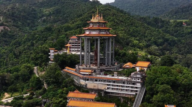 Kek lok si temple aerial view circling the pagoda of ten thousand buddhas in penang