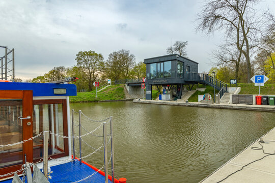 Turisticke Centrum along Bata Canal in Veseli nad Moravou