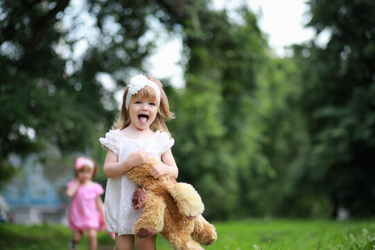 Mom with two daughters twins