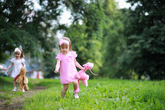 Mom with two daughters twins