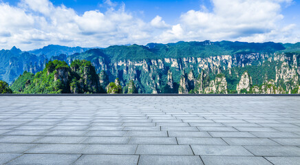Empty plaza and spectacular mountain scenery in Zhangjiajie National Forest Park, Hunan, China © ABCDstock
