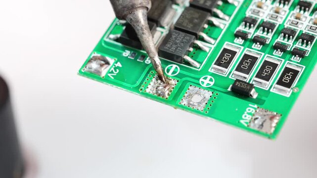 Repairing electronic circuit boards step by step