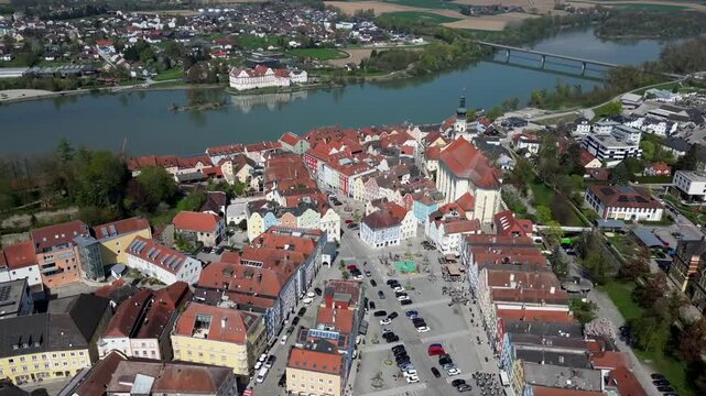 Flug &uuml;ber Sch&auml;rding am Inn