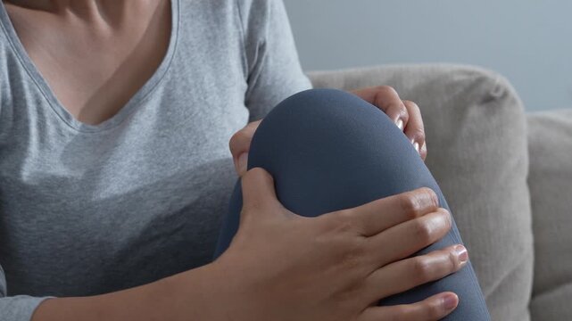 Managing Joint Pain A Woman's Experience at Home Healing Environment Personal. Causes knee pain, swelling, redness, stiffness in the knee, clunking noise in the knee.