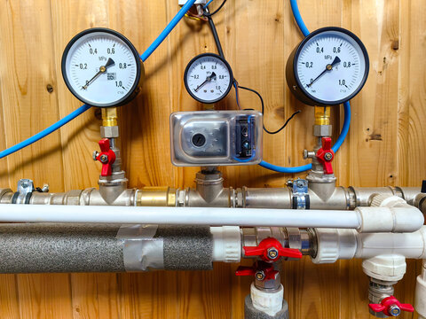 Water supply system with manometers and valves 
