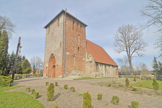 Parish of Our Lady Queen of Poland in Śmiechowo &ndash; a Roman Catholic parish belonging to the Mielno deanery, Koszalin-Kołobrzeg diocese, Poland