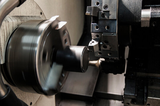 Industrial CNC Lathe Machine for High-Precision Metal Turning and Manufacturing Process