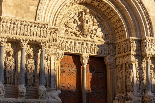 Arles church arch and gate in Romanesque architecture Church of St. Trophime (also called Cath&eacute;drale Saint-Trophime) in france