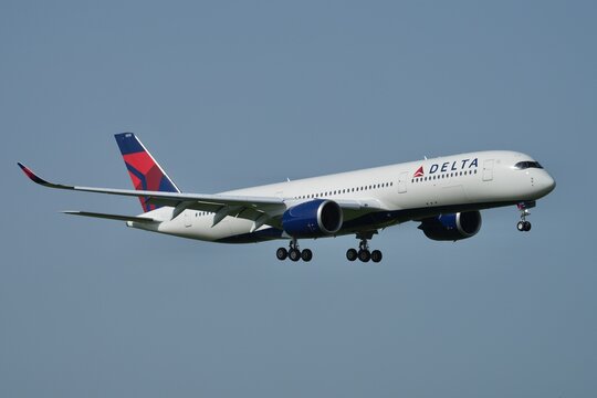 Delta A350 900 atterrissage 