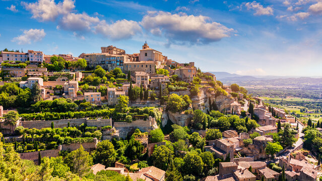 View on Gordes, a small typical town in Provence, France. Discover the stunning hilltop village of Gordes in Provence. Ancient hilltop village of Gordes, Provence, France.