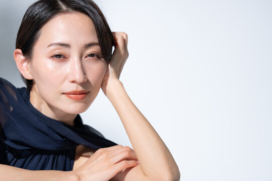 女性