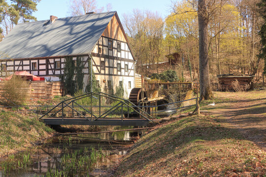 Fr&uuml;hling im Schlaubetal; Schlaube an der Bremsdorfer M&uuml;hle