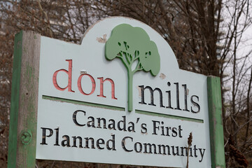 Fototapeta premium don mills - Canada's First Planned Community sign on Leslie Av, Toronto