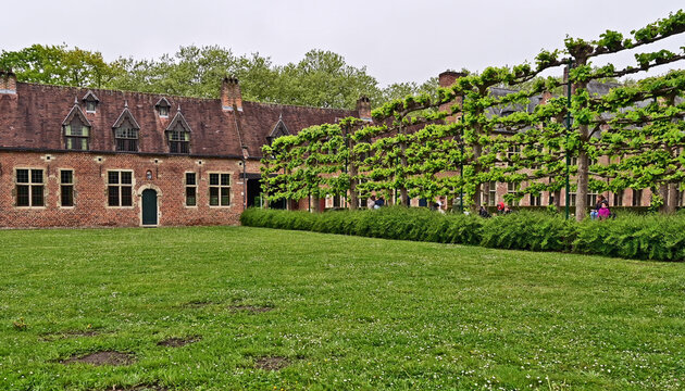 Lovanio (Leuven), case, strade e costruzioni dell'antico Beghinaggio (Groot Begijnhof Leuven), Fiandre,  Belgio