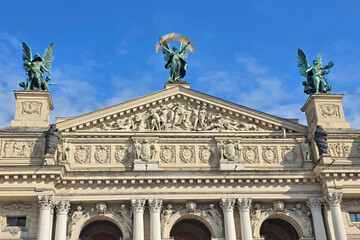 Obraz premium Top view of the Solomiya Krushelnytska Lviv State Academic Theatre of Opera and Ballet or Lviv Opera, Lviv, Ukraine