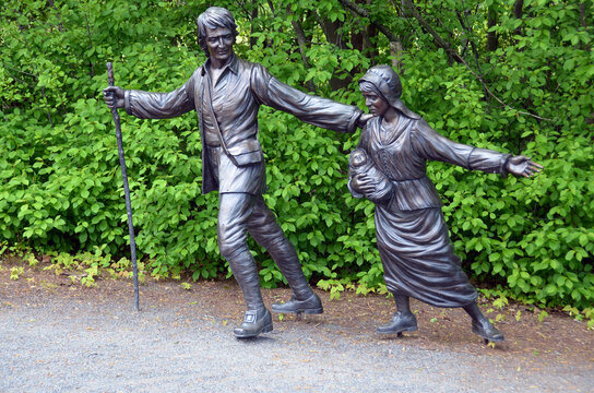 GRAND PRE NOVA SCOTIA CANADA: Deportation Sculpture in Grand Pre in Nova Scotia  as a centre of Acadian settlement from 1682 to 1755, and the deportation of the Acadians