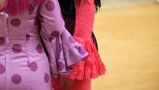 Trajes de flamenca en feria de abril