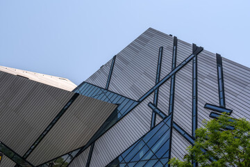 Naklejka premium Royal Ontario Museum - Michael Lee-Chin Crystal Facade - Toronto, Ontario, Canada