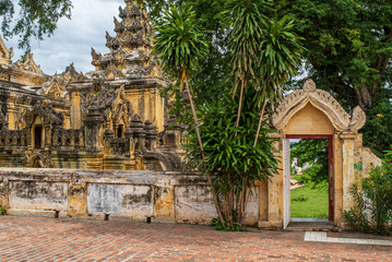 Fototapeta premium Maha Aungmye Bonzan Monastery in Inwa, Myanmar