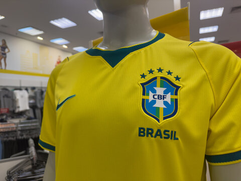 BELO HORIZONTE, MG, BRAZIL, APRIL 11, 2026 The official CBF crest and 'Brasil' text are clearly visible on the Brazil national football team jersey worn by a mannequin.