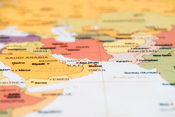 Obraz premium Geopolitical risks in oil market energy crisis in strait of hormuz global economy impact