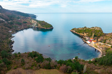Fototapeta premium Gideros Bay, which bears the traces of the Genoese, where pirates took shelter in ancient times and is the natural harbor of the Square. Cide, Kastamonu, Turkey