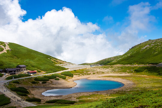 乗鞍　鶴ケ池　青空