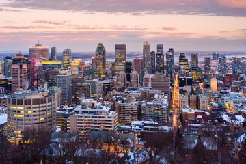 Montreal city downtown skyline in the winter day sunset light, Canada © Boris Stroujko